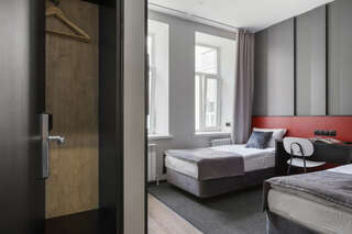 Отель Greenfeel Смоленск Смоленск Стандарт с двуспальной или двумя односпальными кроватями-4