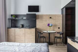 Отель Greenfeel Smolensk Смоленск Номер студия с 2 двуспальными кроватями-6