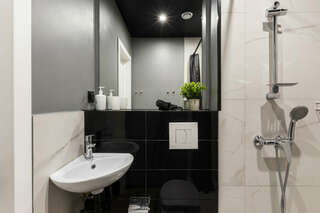 Отель Greenfeel Смоленск Смоленск Стандартный двухместный номер с 1 кроватью или 2 отдельными кроватями-5